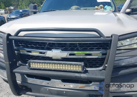 2004 Chevrolet Silverado 1500 Lt из США, поврежденный, VIN 2GCEC19T341399870